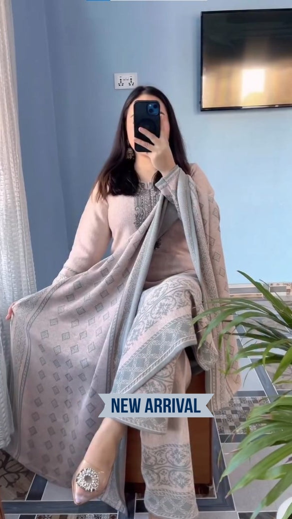 Winter stunning Woolen Suit Set With Dupatta