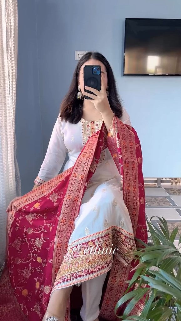 New Beautiful silk set